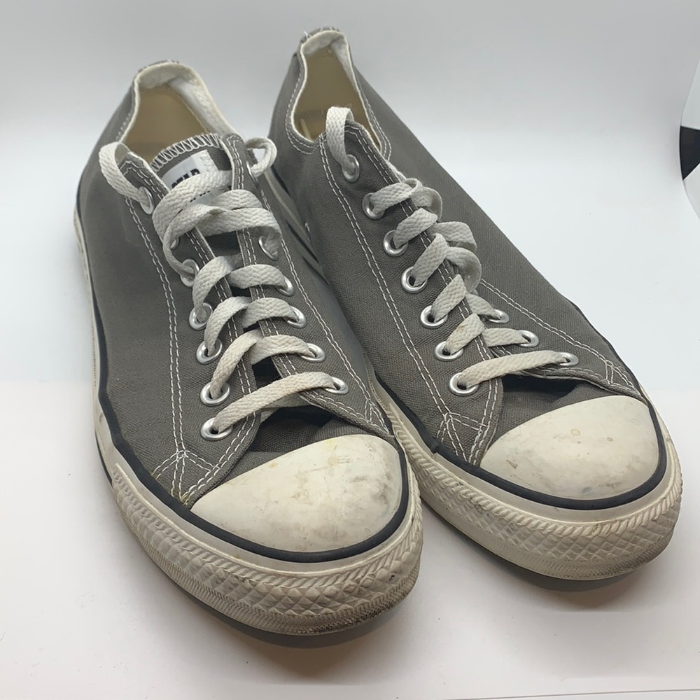 Converse All-Star Gray Men’s 9 Canvas Gently Used
